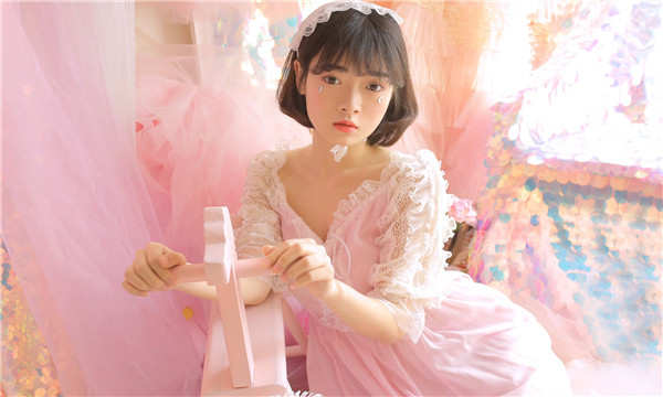 乌兰浩特供卵试管代怀生子多少钱？这一直是很多不孕不育家庭关注的话题。在中国，不孕不育的发生率越来越高，根据《中国不孕不育现状调研报告》显示，育龄夫妇的不孕不育率从20年前的3%增长至现在的12.5%-18.2%，患者人数高达6000万以上。在这样的背景下，许多家庭通过供卵试管来实现自己的生育梦想。那么，供卵试管代怀生子的费用到底是多少呢？